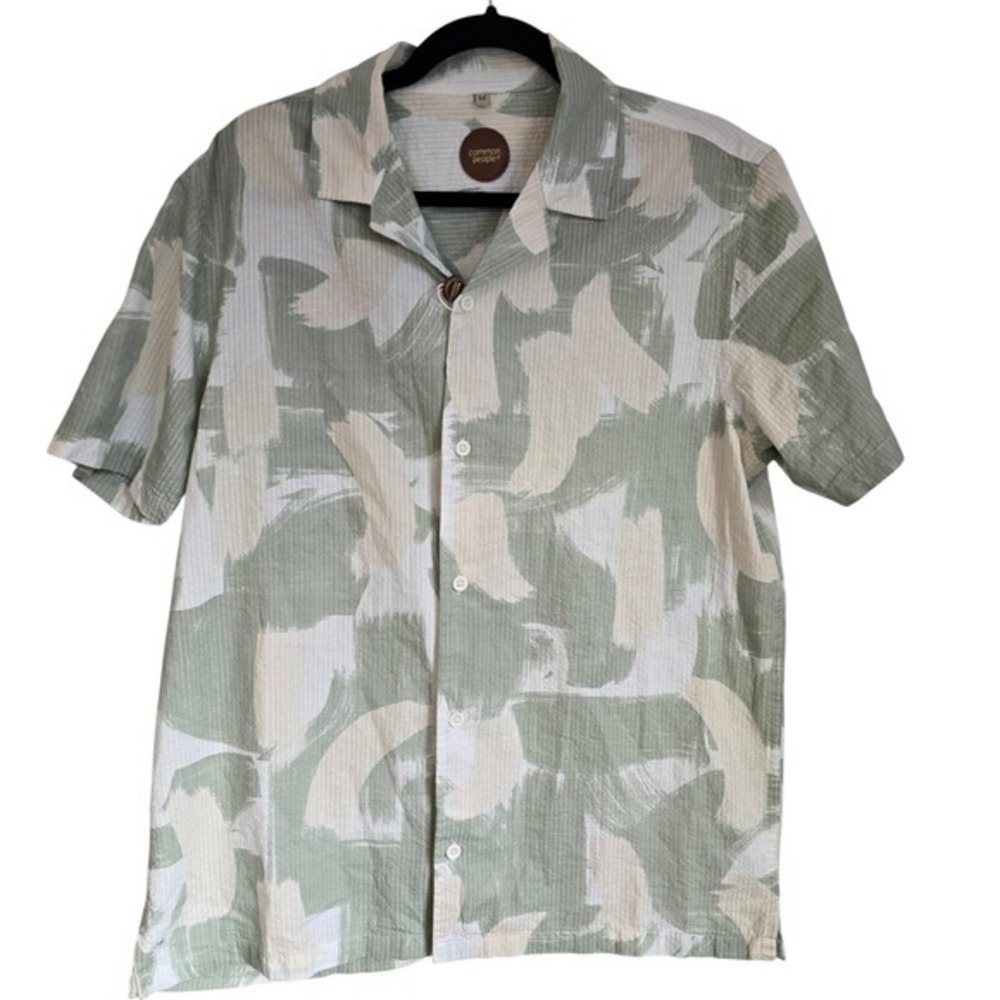 🆕️ *NWT* Common People Abstract Brushstroke Camp Shirt Green White - Medium‎